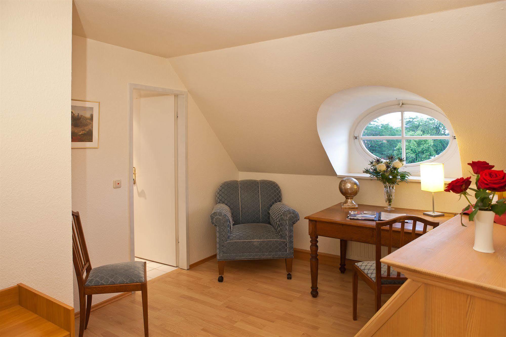 Hotel Busch Westerstede Extérieur photo