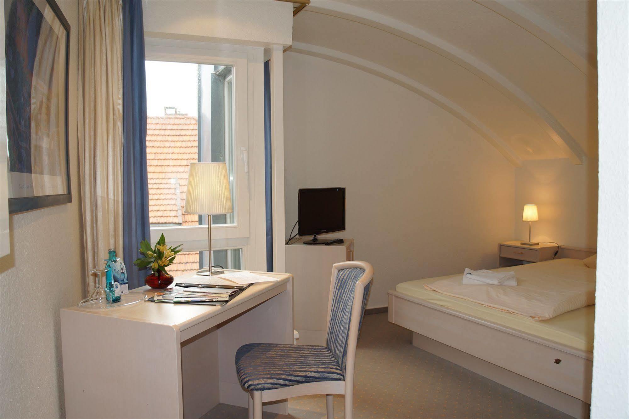 Hotel Busch Westerstede Extérieur photo